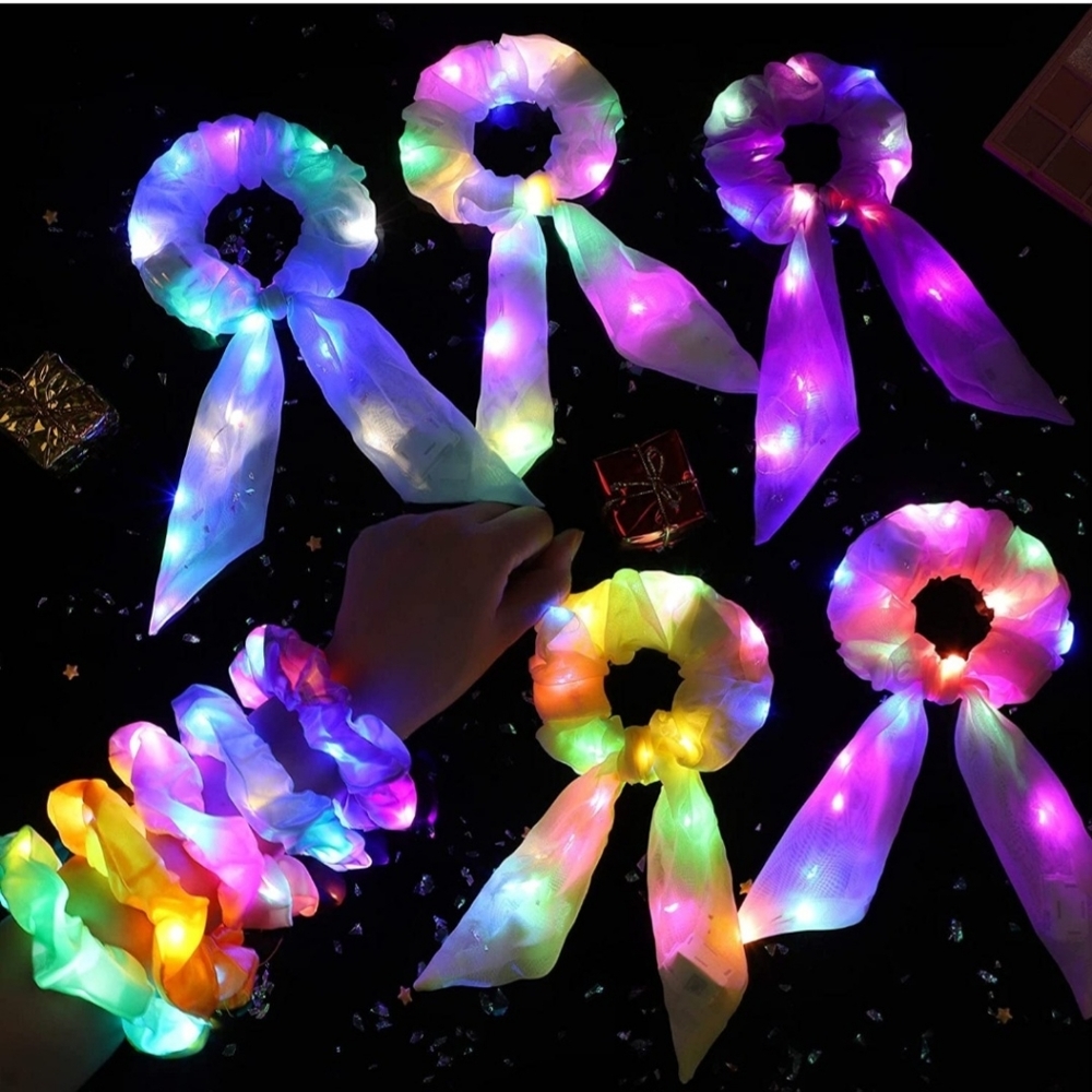 NWT !! Lightup Scrunchie with Detachable Lightup Scarf !! A Just-Jen Fav!!